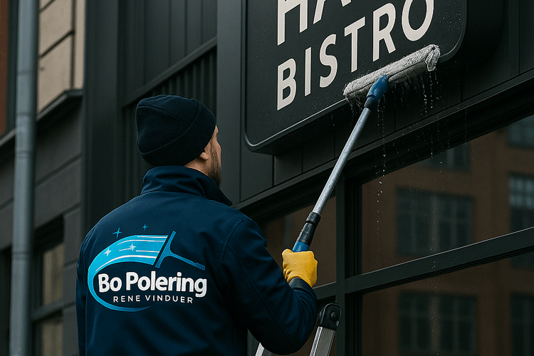 Rengøring af facadeskilte